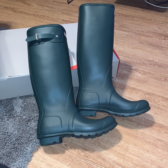 Authentic Hunter Wellington boots Size 9 - Picture 8 of 16